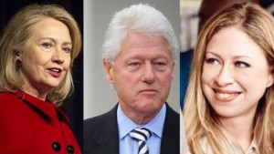 Hillary+Bill+Chelsea Clinton-1